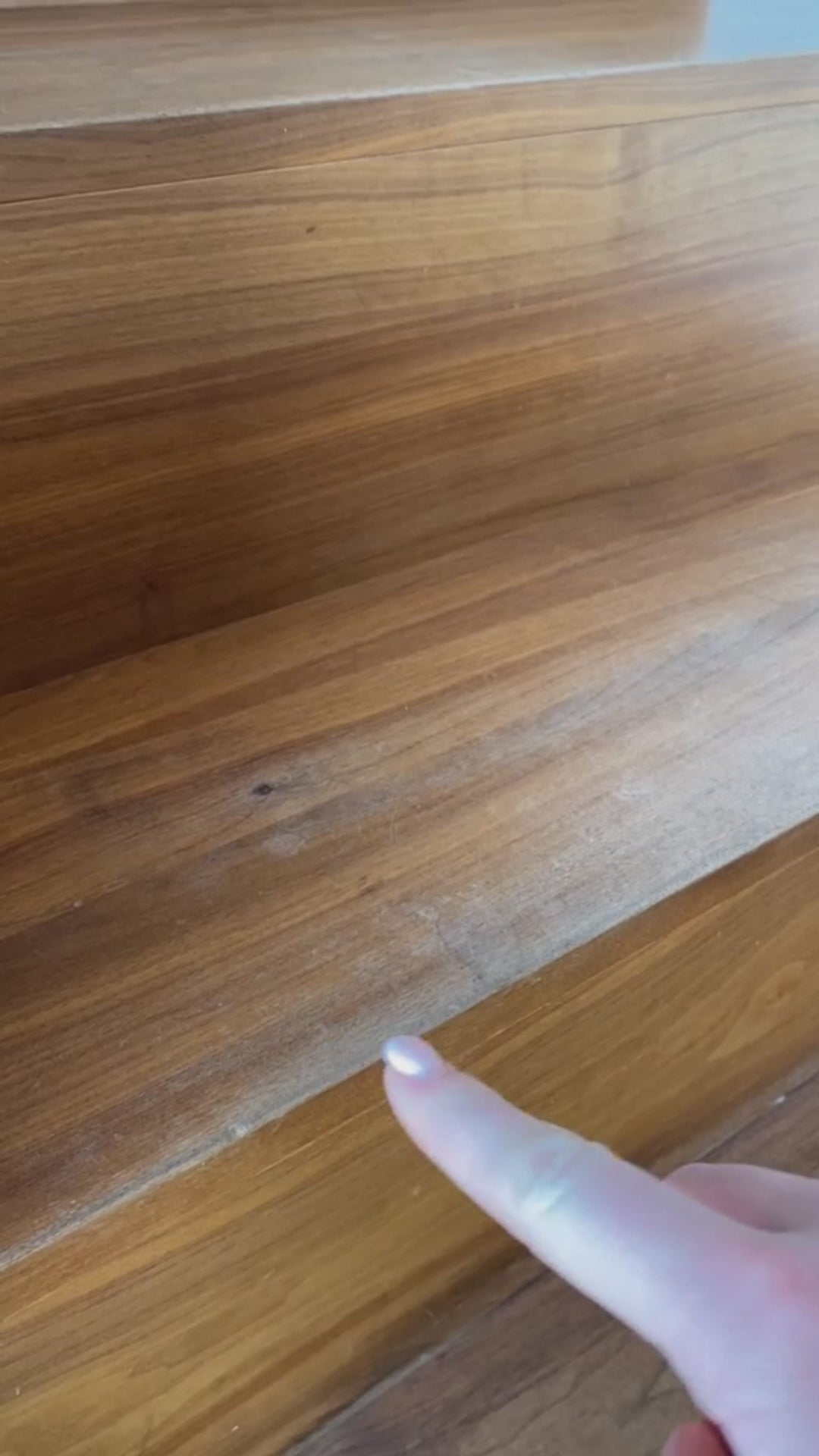 Cozy Currant Renov Escaliers